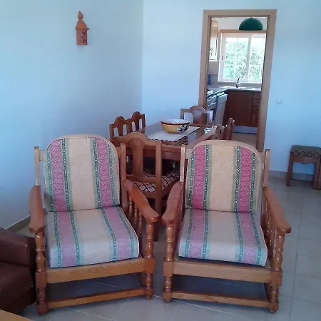 Beautiful 2-bed In Olhos De Agua