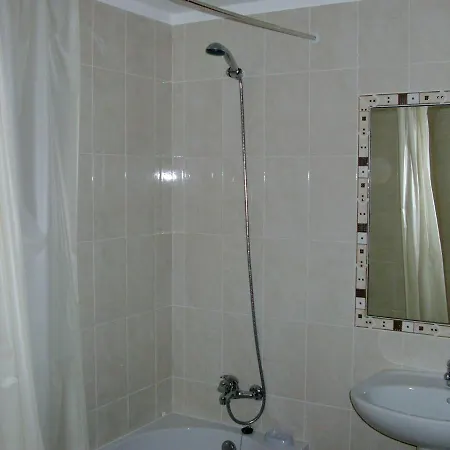 Beautiful 2-bed In Olhos De Agua Apartamento Albufeira