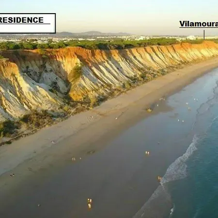 Beautiful 2-bed In Olhos De Agua Albufeira