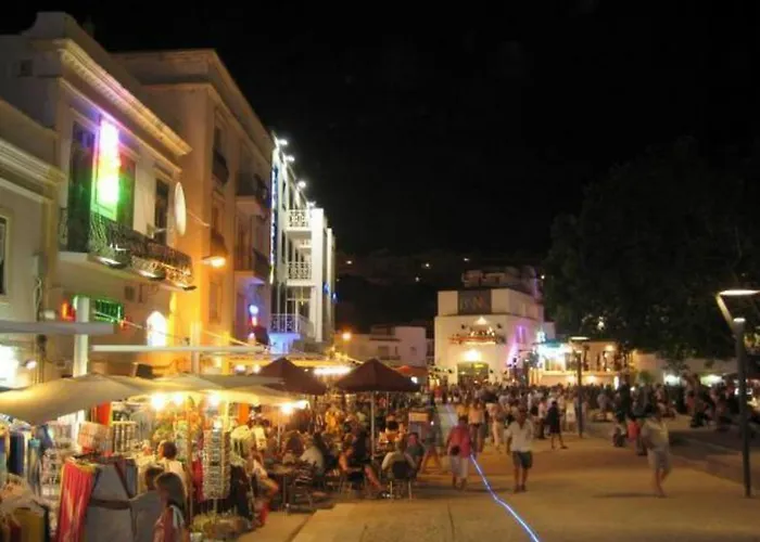 Beautiful 2-bed In Olhos De Agua Albufeira